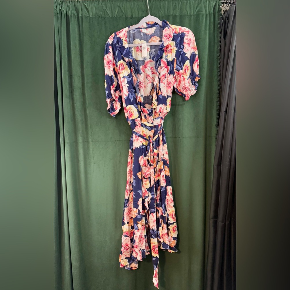 NWT Old Navy Floral Wrap Dress Size 1X - Picture 2 of 10